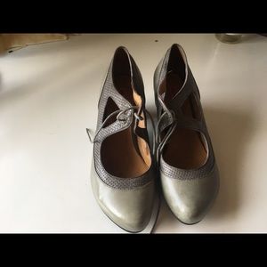 Miz Mooz Marion Size 7 Grey